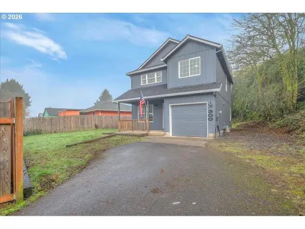 300 S 4th St, StHelens, OR 97051