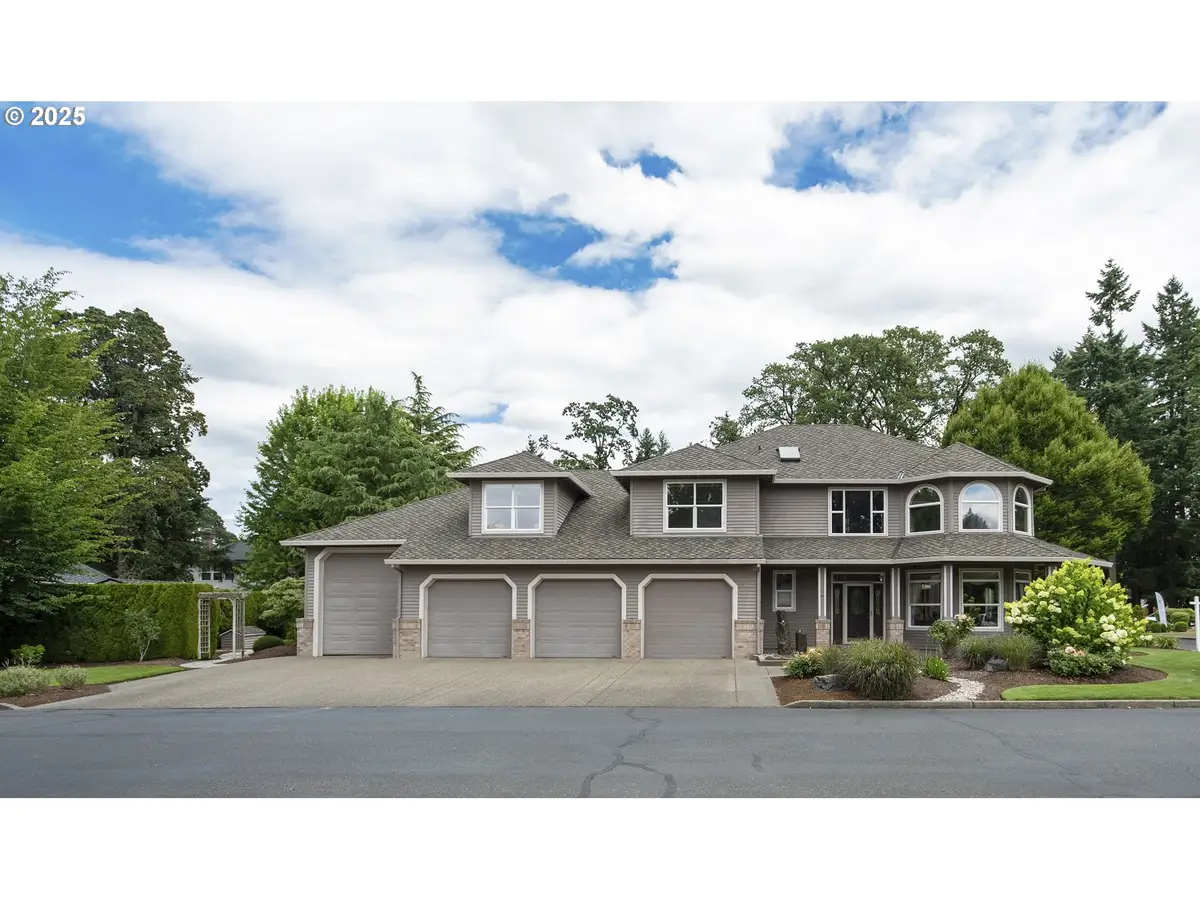 795 NE Rogahn St, Hillsboro, OR 97124 - #1