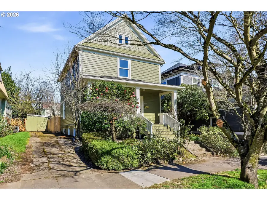 3923 SE Main St, Portland, OR 97214 - #2