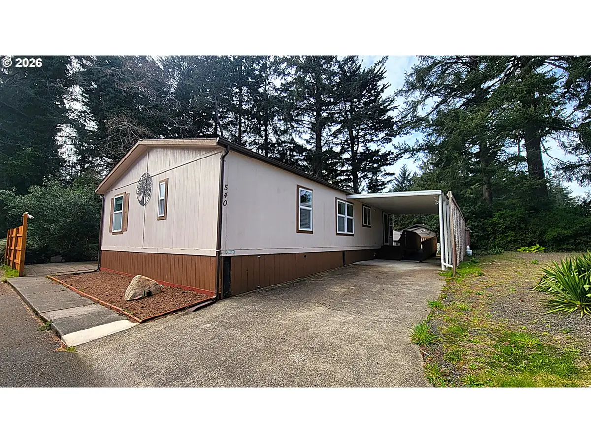 540 Shorepines Ct, Coos Bay, OR 97420 - #1