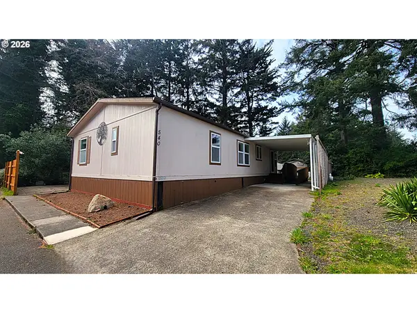 540 Shorepines Ct, CoosBay, OR 97420