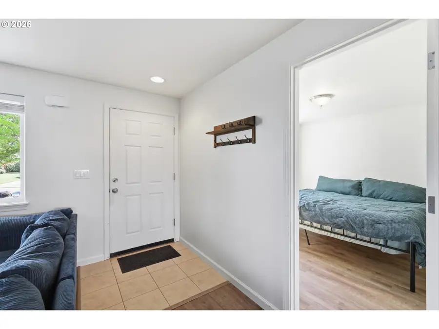 5754 Orchid Ln, Springfield, OR 97478 - #3