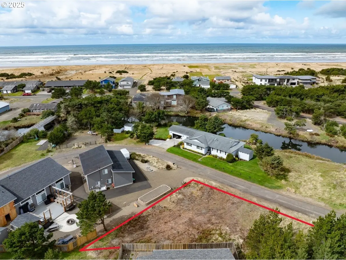 31802 H Pl, Long Beach North Beach Peninsula, WA 98640 - Image #1