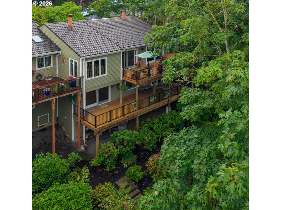 107 Garibaldi St, Lake Oswego, OR 97035 - #3