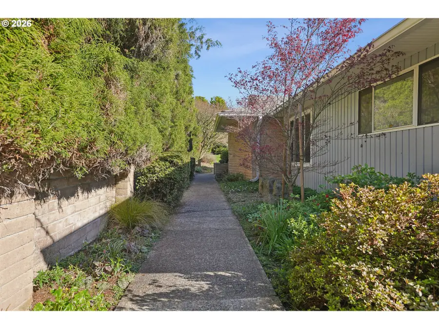 12202 SE Guilford Dr, Milwaukie, OR 97222 - #2