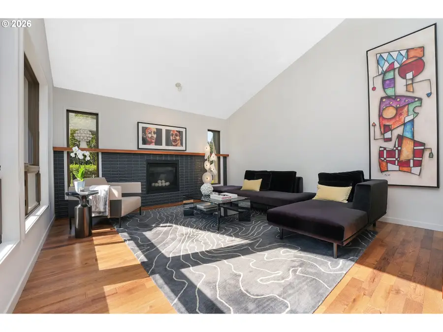 3753 SW Lyle Ct, Portland, OR 97221 - #2