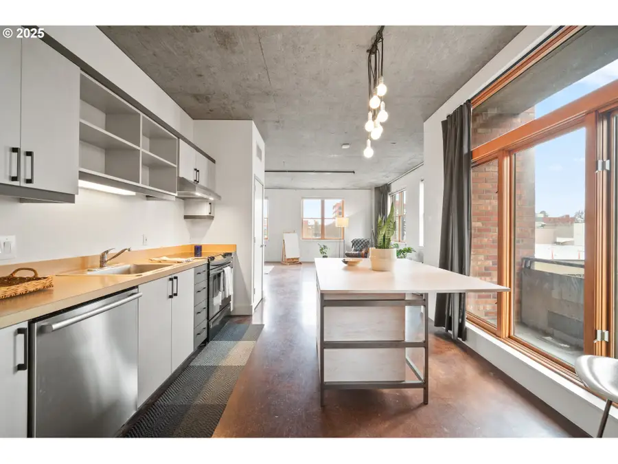 411 NW Flanders St #307, Portland, OR 97209 - Image #3
