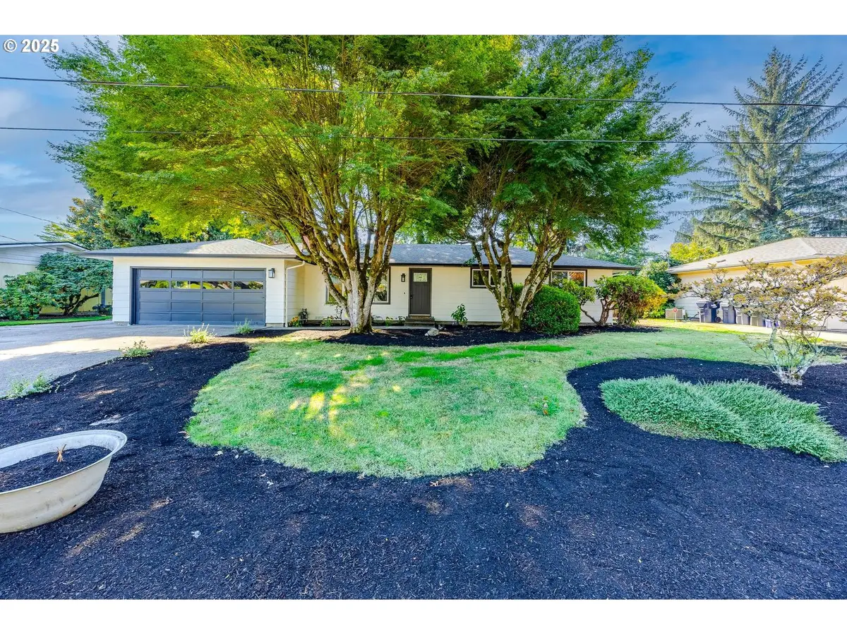 2795 Kalmia St, Eugene, OR 97404 - Image #1