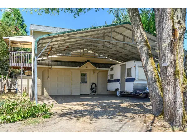 1411 NE Logan St, McMinnville, OR 97128