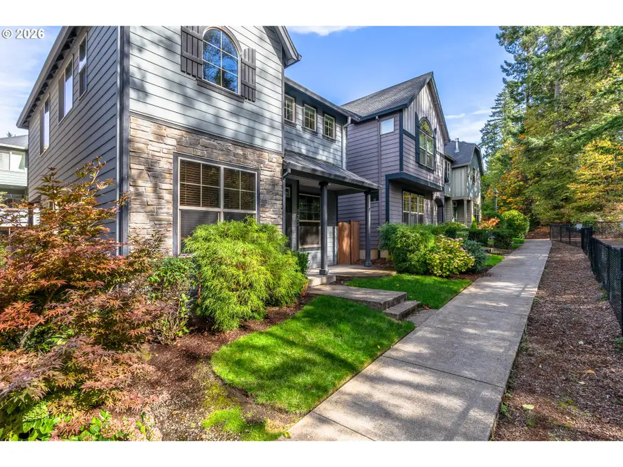 925 SW Mozart Ter, Portland, OR 97225 - #2