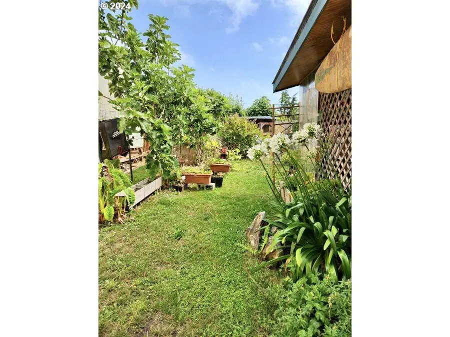 16391 Highway 101 #48, Brookings, OR 97415 - Image #2