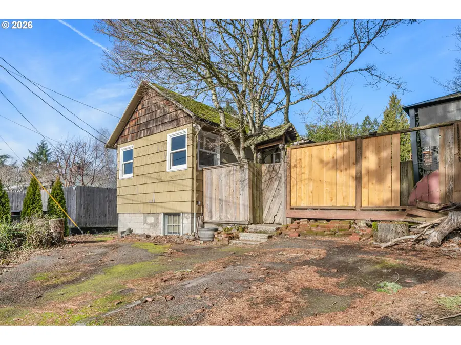 1822 SW Carolina St, Portland, OR 97239 - Image #2
