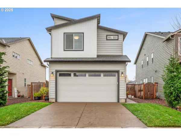 2427 S Linden St, Cornelius, OR 97113