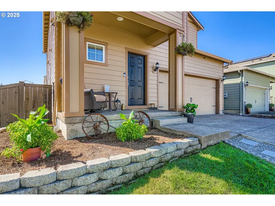 900 Bear Creek Dr, Molalla, OR 97038 - Image #3