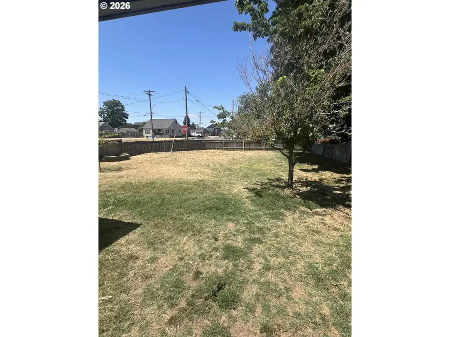 210 Birch St, Junction City, OR 97448 - #2
