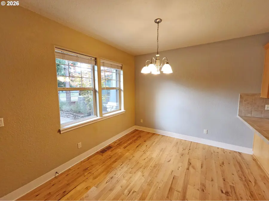 731 NE 65th Ct, Hillsboro, OR 97124 - #3