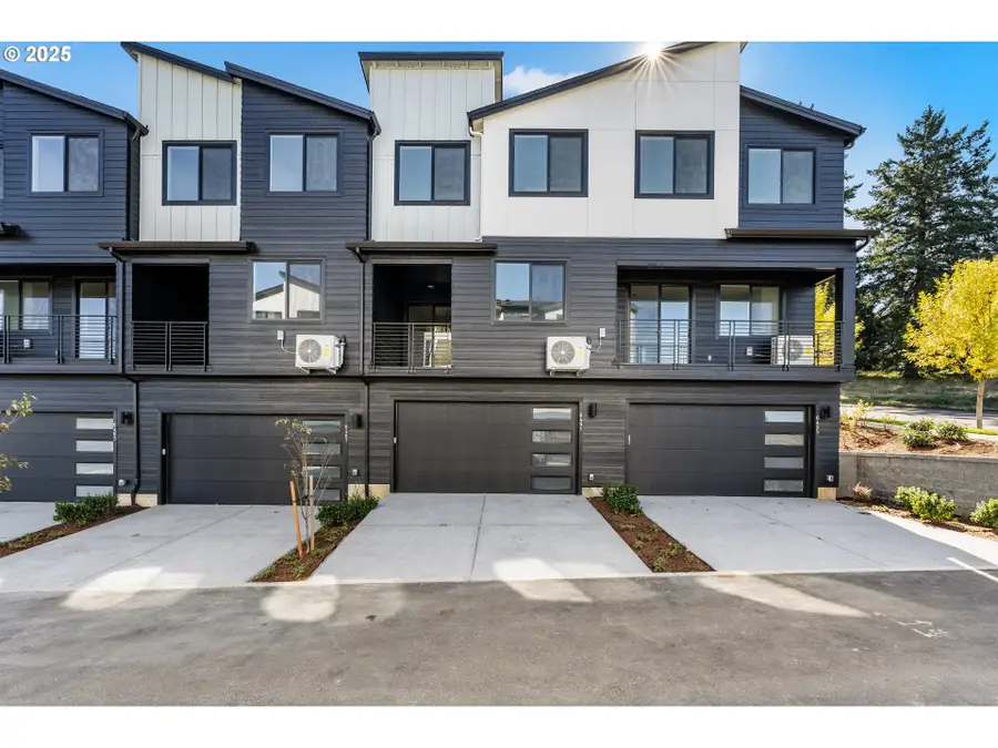 6491 NW Olympic Ln, Camas, WA 98607 - Image #2