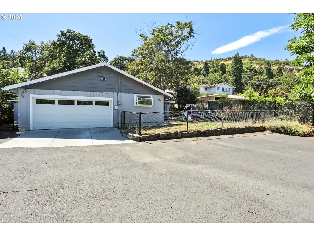 3120 W 12th St, Chenoweth, OR 97058 - Image #1