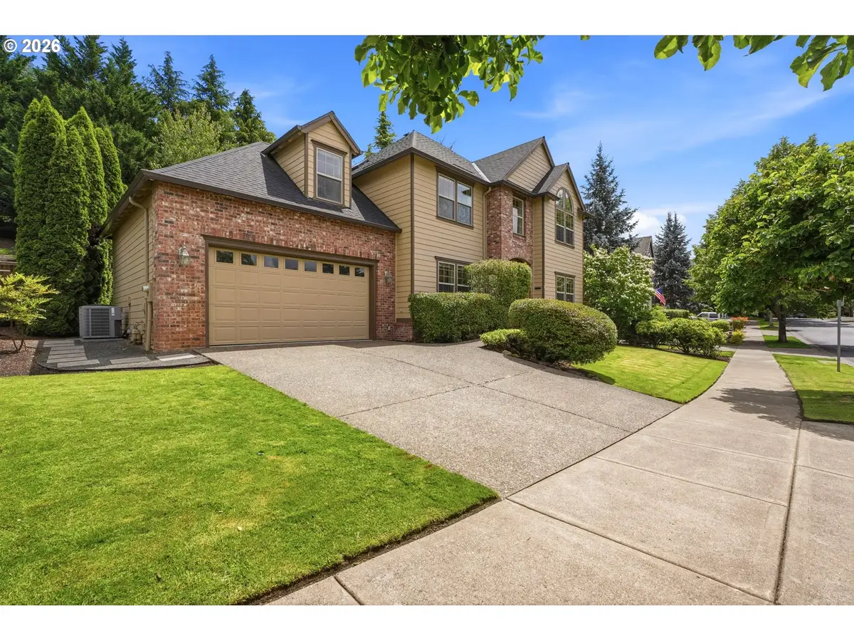3291 Ridge Pointe Dr, Forest Grove, OR 97116 - #1