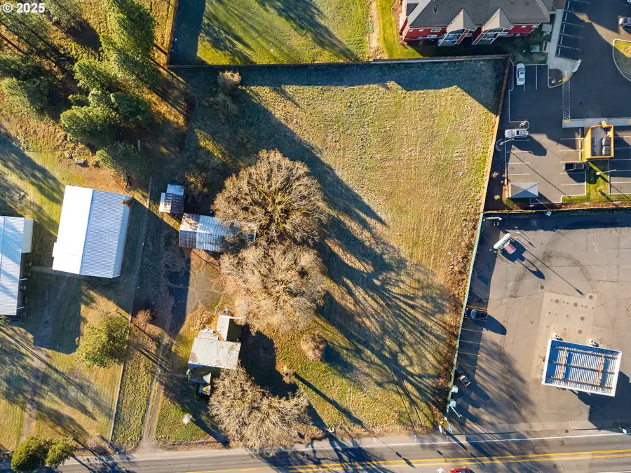 W Main St, Molalla, OR 97038 - Image #2