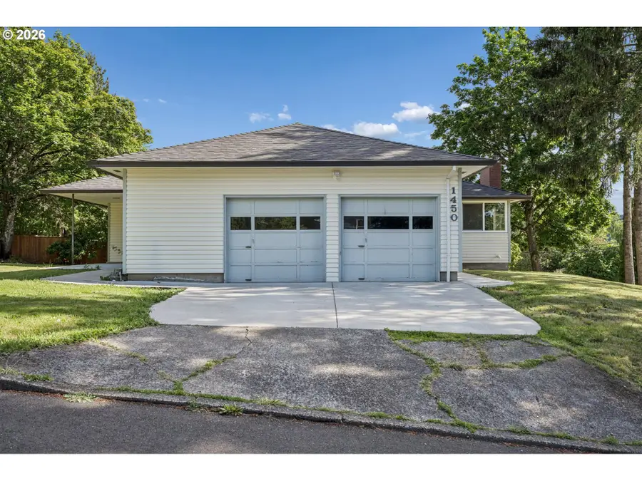 1450 SW 26th Ct, Gresham, OR 97080 - #2