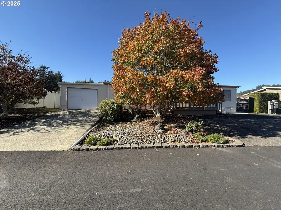 100 River Bend Rd #25, Reedsport, OR 97467 - Image #2