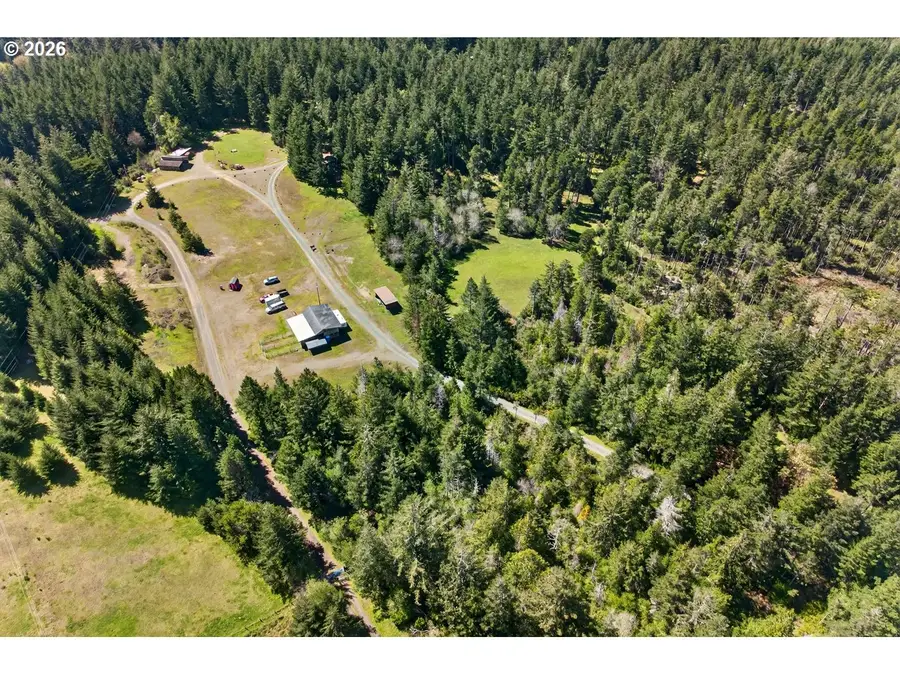 88190 Dew Valley Ln, Bandon, OR 97411 - #2