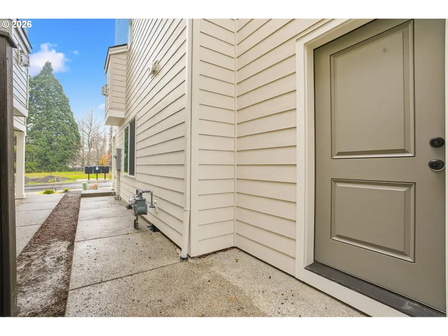 4668 SE 2nd St, Gresham, OR 97080 - #3