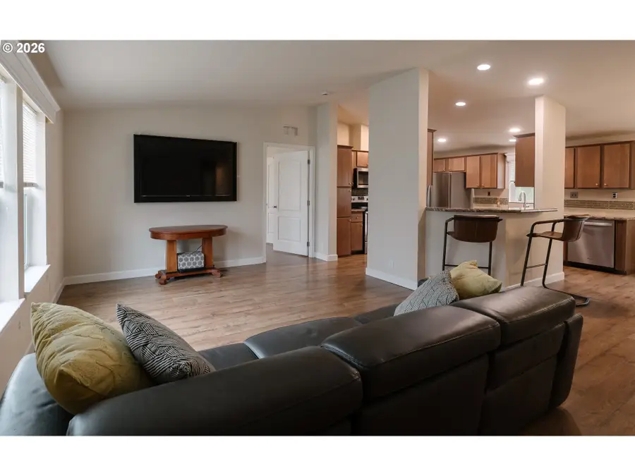 11520 SW Royal Villa Dr, Tigard, OR 97224 - #2