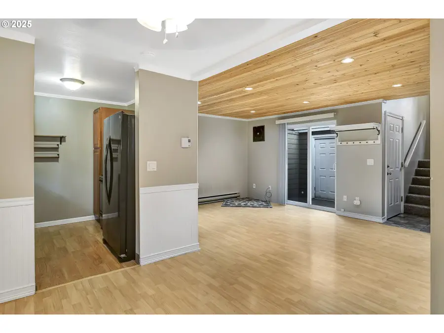 1640 Village Park Pl, West Linn, OR 97068 - Image #2