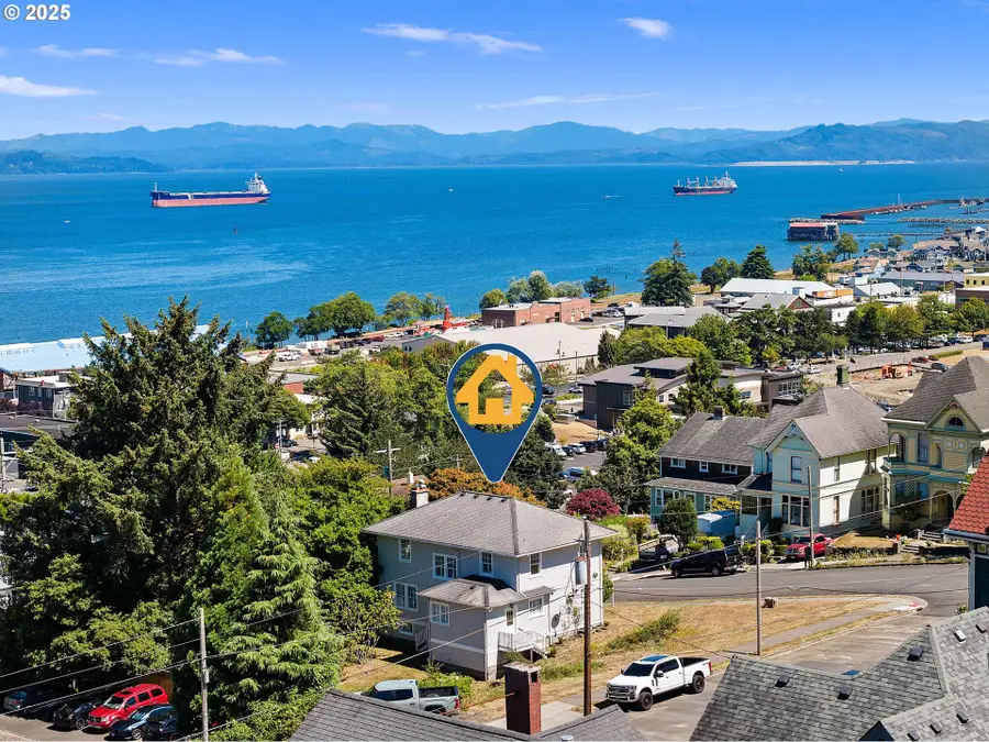 677 17th St, Astoria, OR 97103 - Image #3