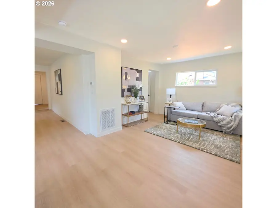 4245 SE 89th Ave, Portland, OR 97266 - #2
