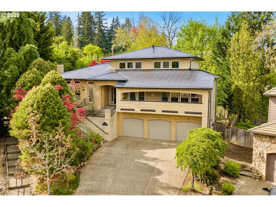 17454 Brookhurst Ct, Lake Oswego, OR 97034 - #2