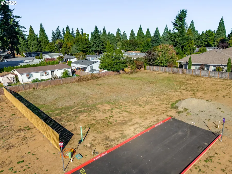 452 SW 15th Ave #13, Canby, OR 97013 - Image #2