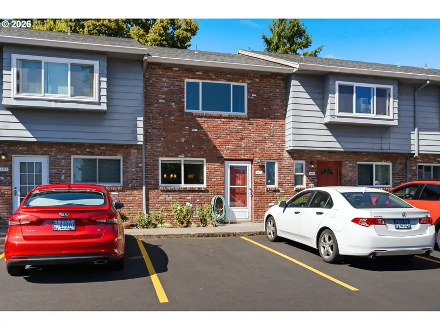 1929 NE 19th St, Gresham, OR 97030 - #3
