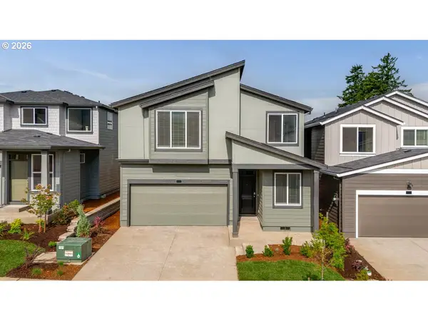 2402 SW 37th St, Gresham, OR 97080