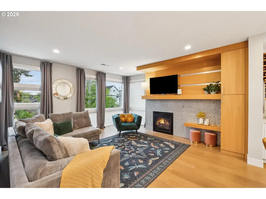 16 NE 55th Ave, Portland, OR 97213 - #3
