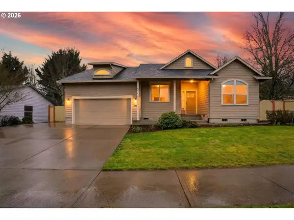 213 SW Blue Heron Ct, McMinnville, OR 97128