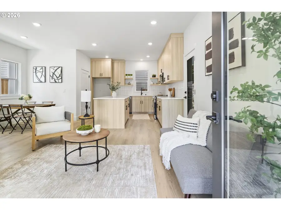 2009 SW Moss St, Portland, OR 97219 - #3