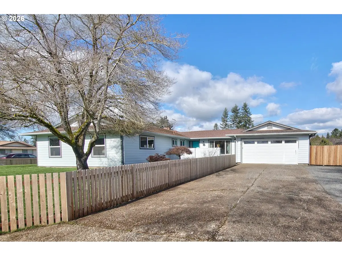 788 NW 13th Ave, Canby, OR 97013 - #1