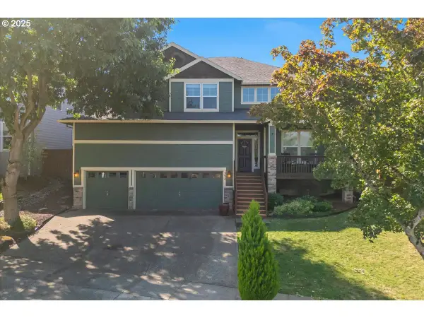 393 Stellers Eagle St Nw, Salem, OR 97304