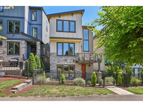 567 SW Chinook Ter, Portland, OR 97225