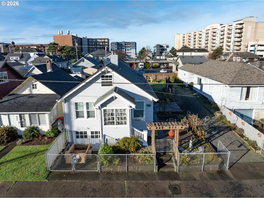 416 S Downing St, Seaside, OR 97138 - #3