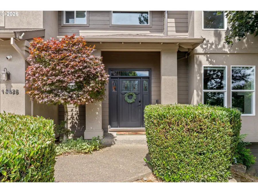 13425 SW Essex Dr, Portland, OR 97223 - #2
