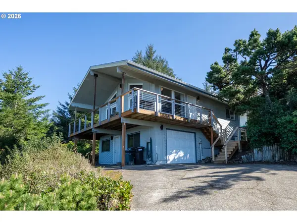 1075 Mordred Ct, Oceanside, OR 97134