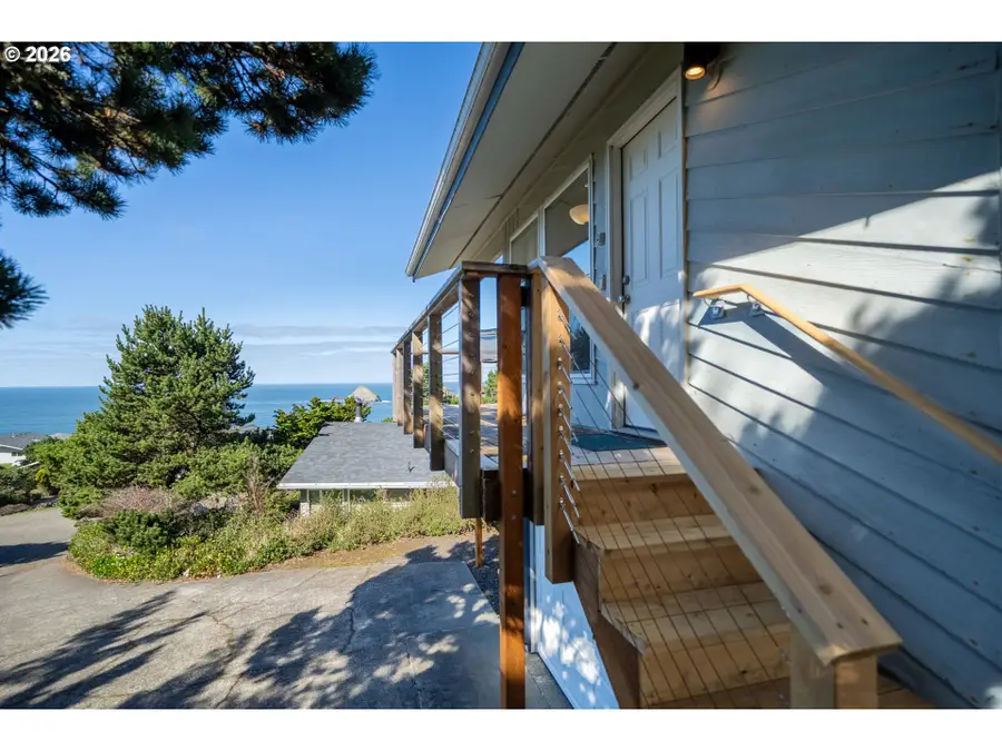 1075 Mordred Ct, Oceanside, OR 97134 - #3