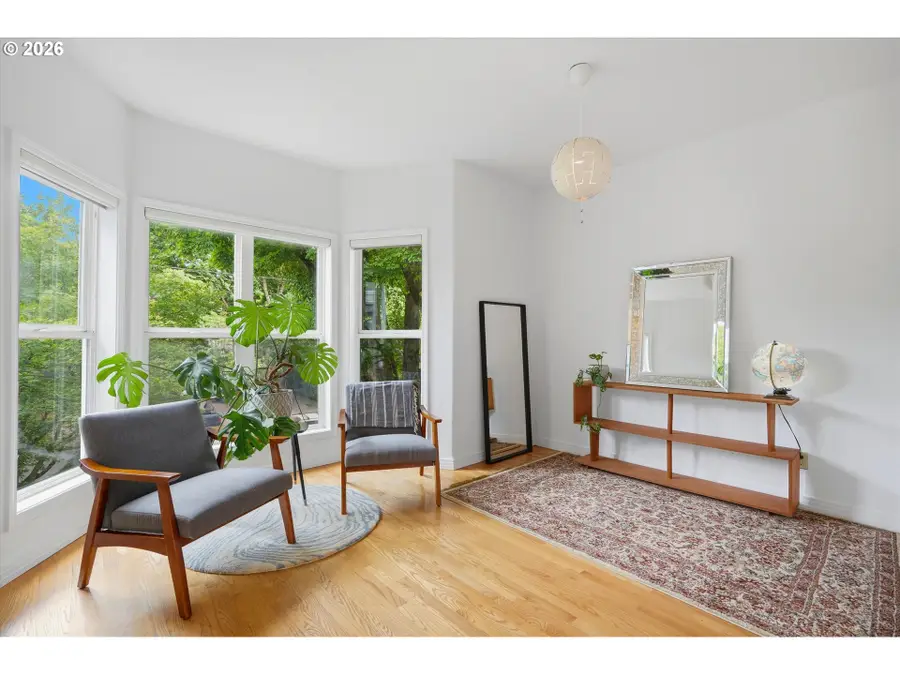 1805 NE Halsey St, Portland, OR 97232 - #3