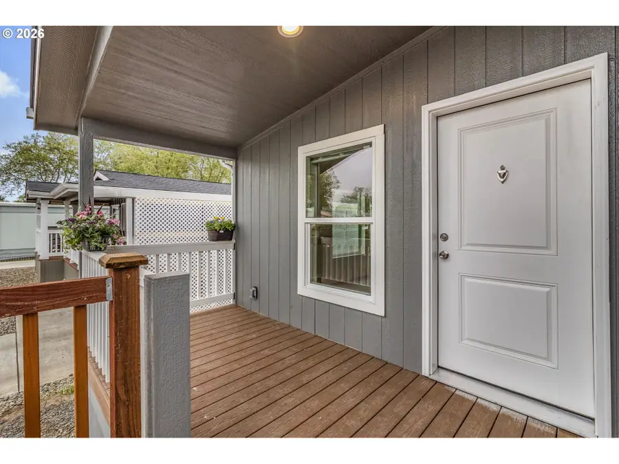 1400 Candlelight Dr #209, Eugene, OR 97402 - #2