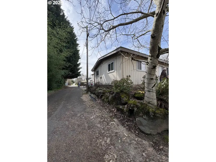 424 N Skidmore St, Portland, OR 97217 - #2