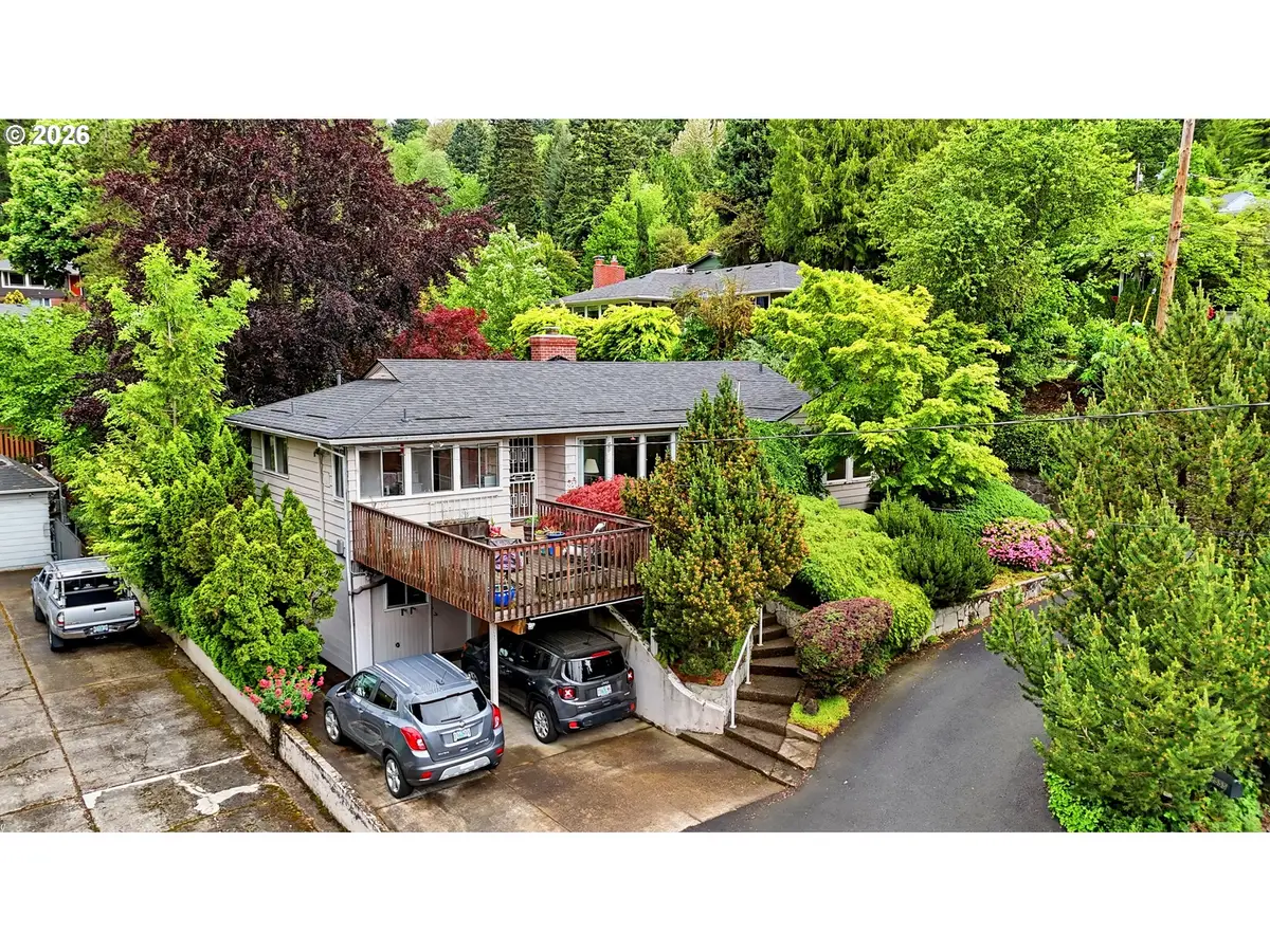 2555 SW Sunset Blvd, Portland, OR 97239 - #1